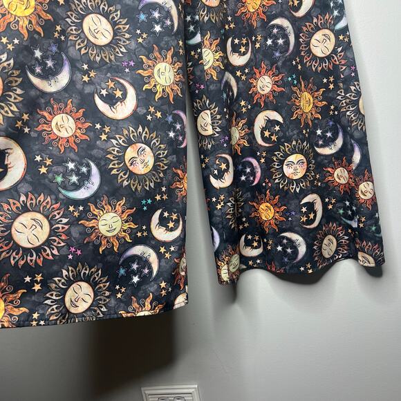 Women's Celestial Wide Leg Pull On Pants Size XS Stars Moons Boho Gypsy Festival - Picture 5 of 11